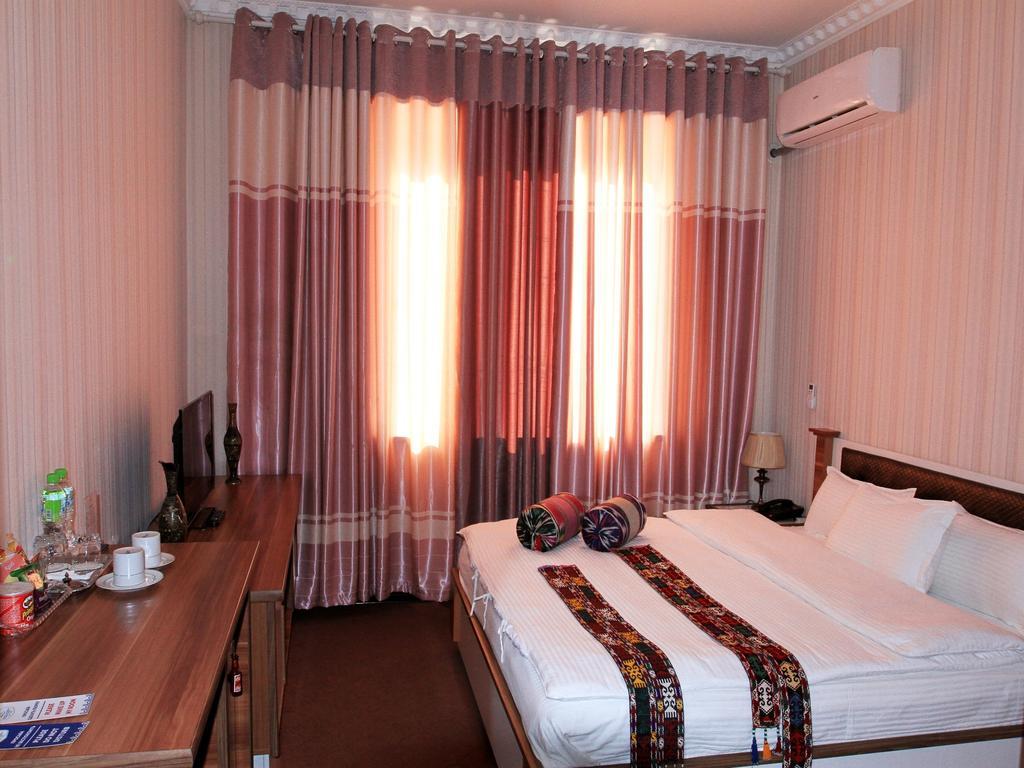 Rohat Hotel Douchanbé Extérieur photo