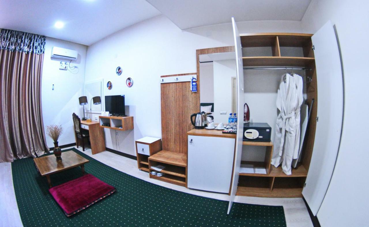 Rohat Hotel Douchanbé Extérieur photo